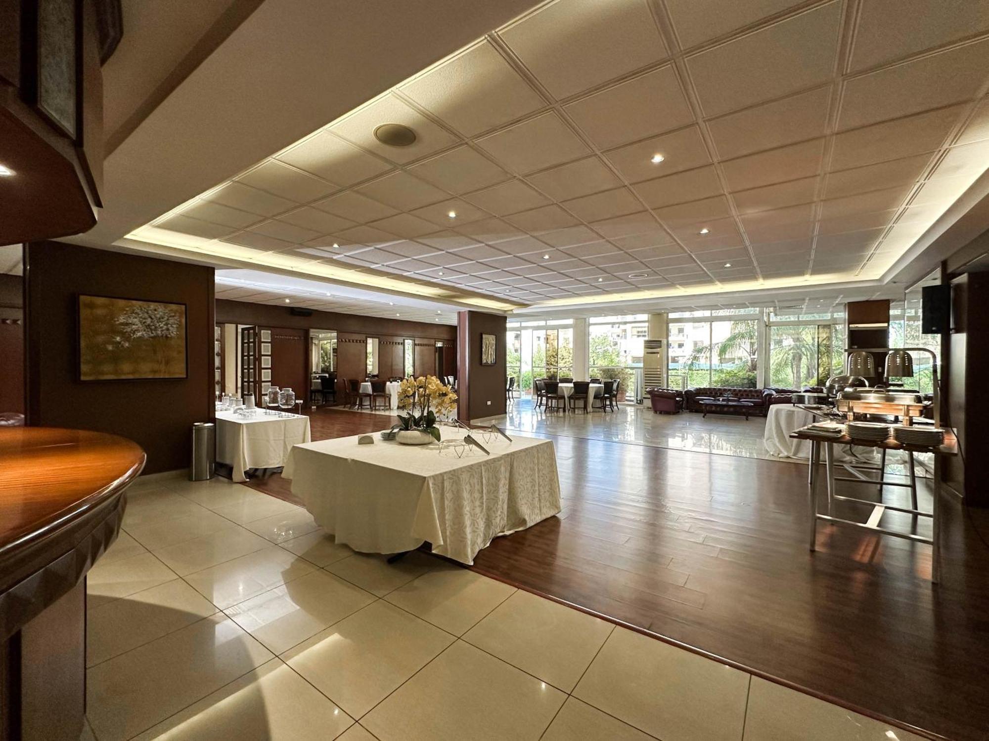 Cosmopolitan Hotel Beirut Ngoại thất bức ảnh